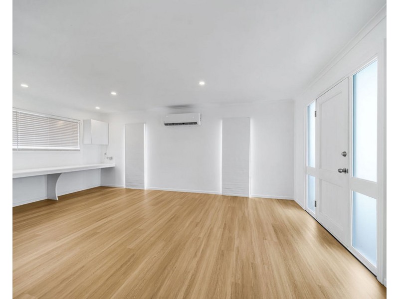 90 Lapoinya Crescent, Warana QLD 4575