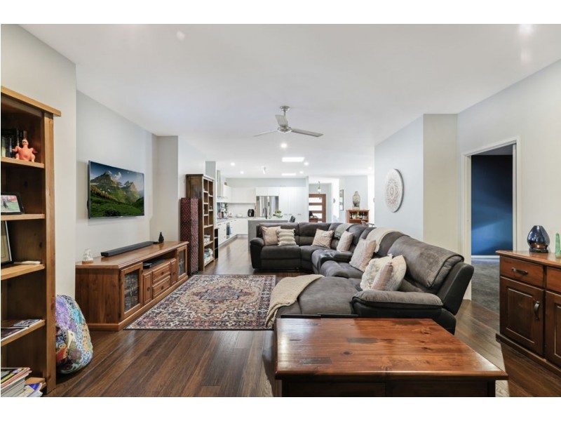 57 Fern Gully Place, Mooloolah Valley QLD 4553