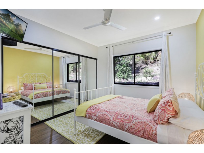 57 Fern Gully Place, Mooloolah Valley QLD 4553