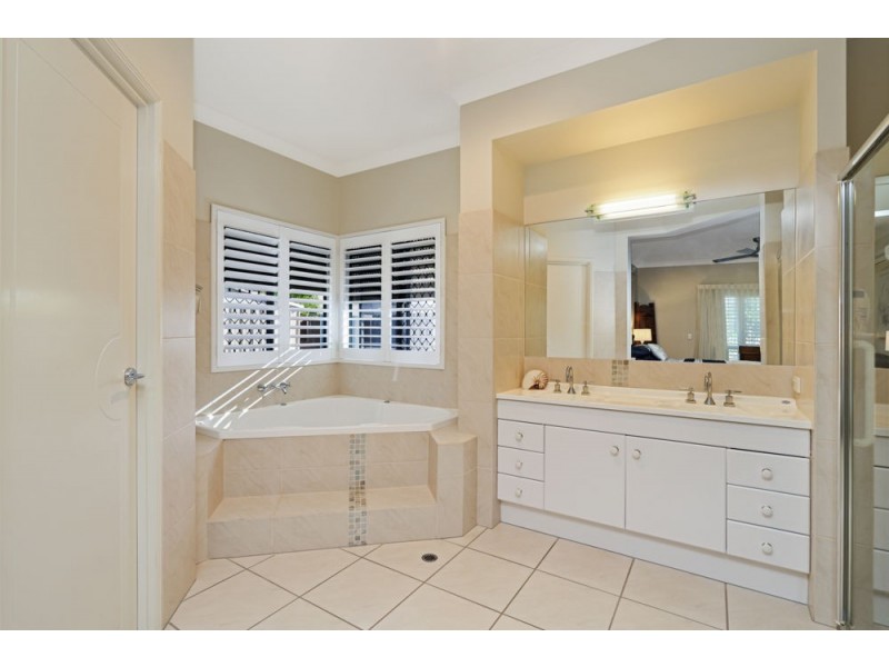 1 Bancroft Street, Pelican Waters QLD 4551