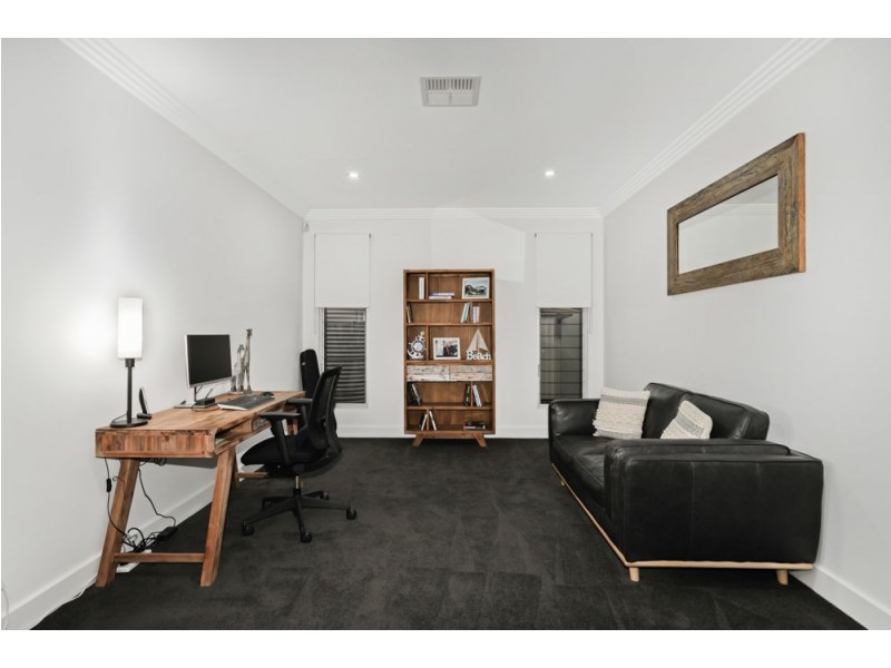 77 Bellanboe Circuit, Pelican Waters QLD 4551