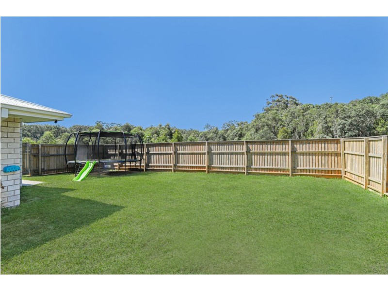 82 Carnarvon Drive, Beerwah QLD 4519
