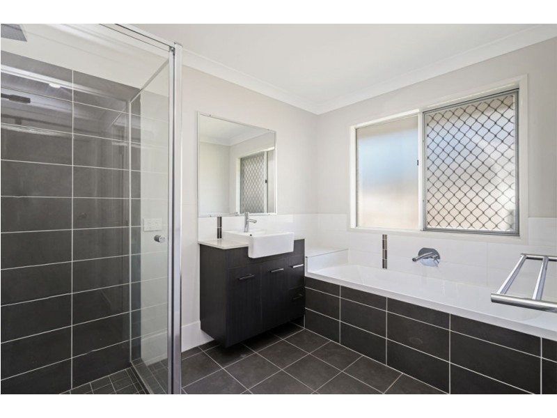 82 Carnarvon Drive, Beerwah QLD 4519