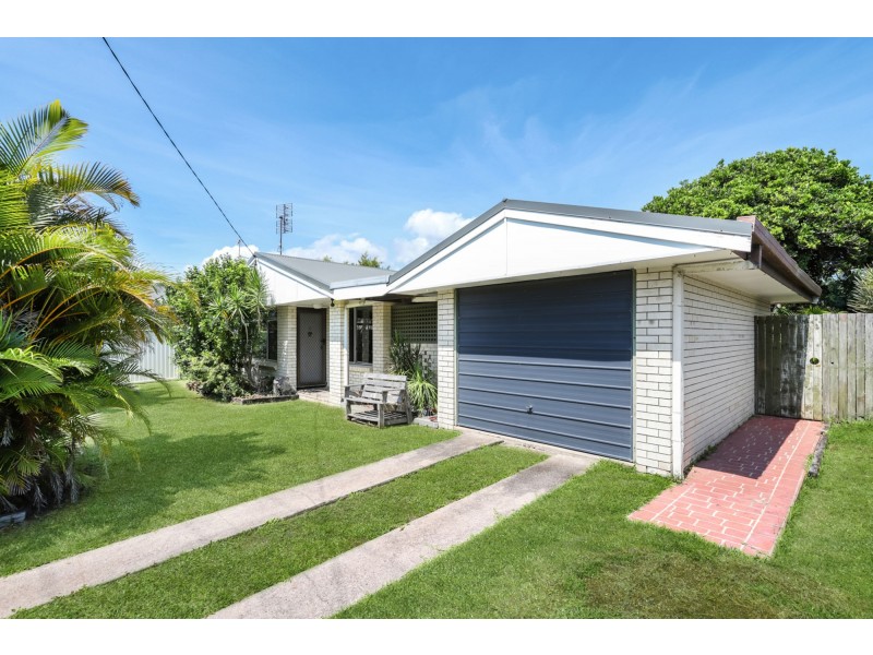 28 Benalla Street, Warana QLD 4575