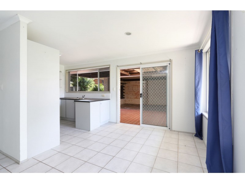 28 Benalla Street, Warana QLD 4575