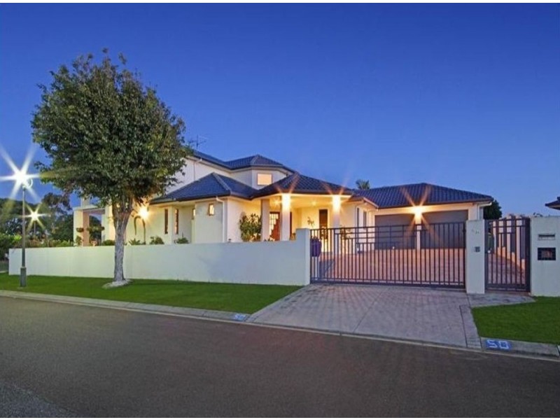 50 Kalowendha Avenue, Pelican Waters QLD 4551