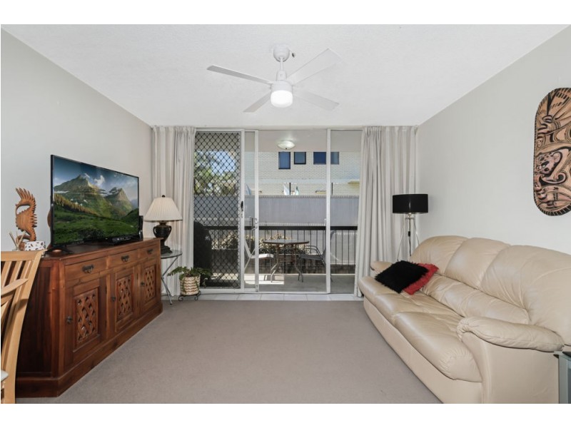 4/27 Burgess Street, Kings Beach QLD 4551