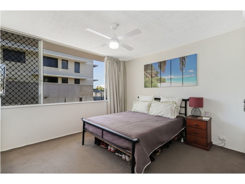 4/27 Burgess Street, Kings Beach QLD 4551