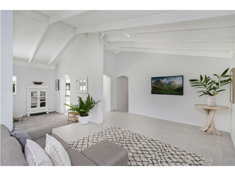 8 Thrushs Road, Dulong QLD 4560