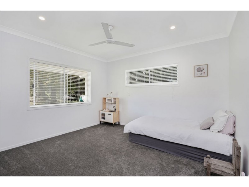 8 Thrushs Road, Dulong QLD 4560