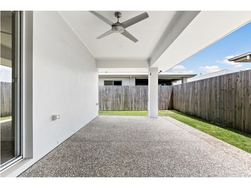 57 Ruby Crescent, Meridan Plains QLD 4551