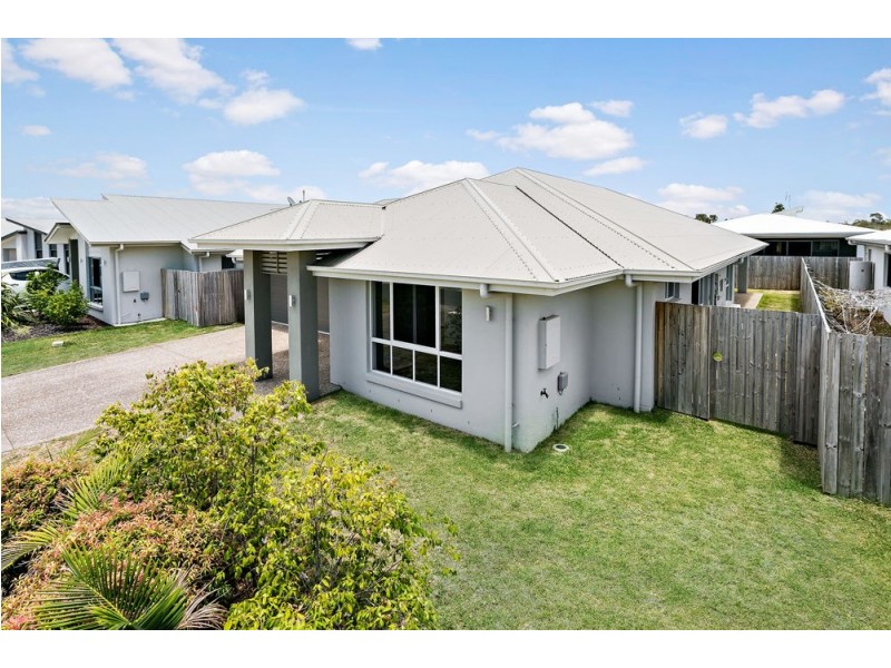 57 Ruby Crescent, Meridan Plains QLD 4551