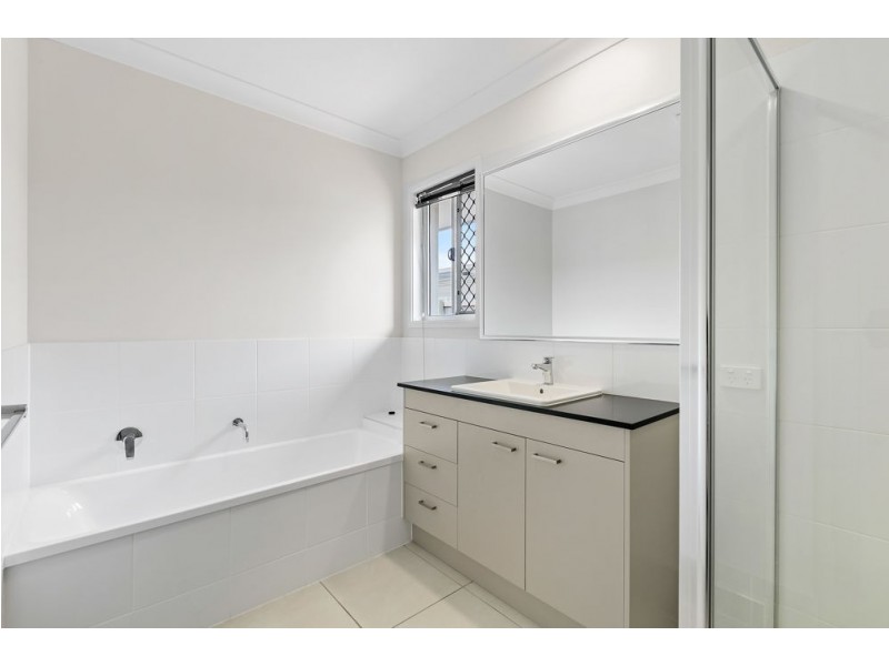 57 Ruby Crescent, Meridan Plains QLD 4551