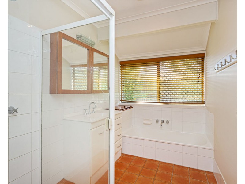 6 Wiluna Street, Warana QLD 4575