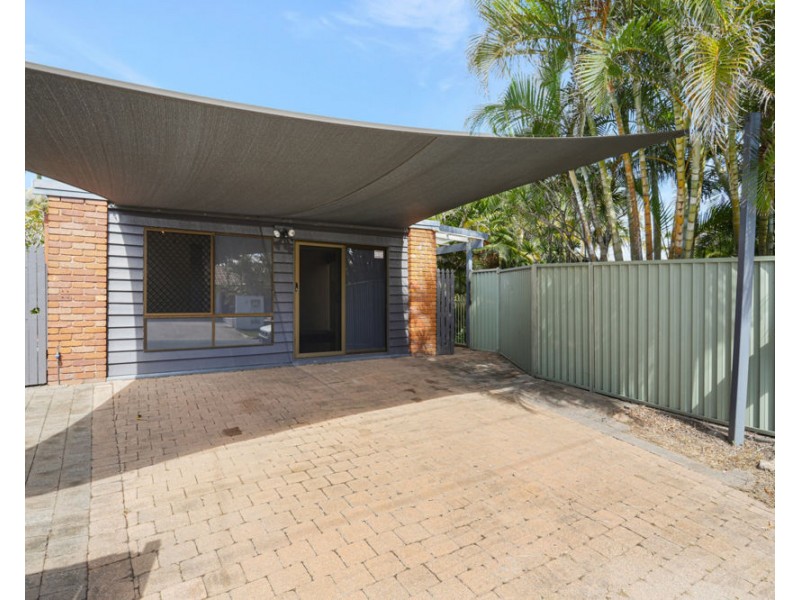 6 Wiluna Street, Warana QLD 4575