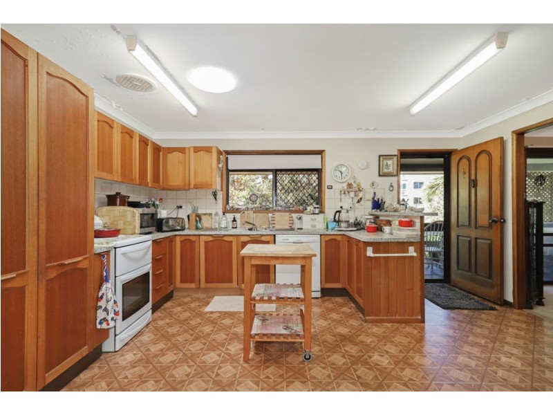 5 Samuel Court, Moffat Beach QLD 4551