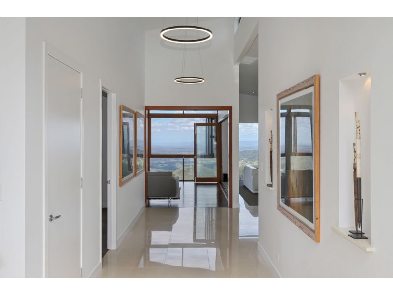 567 Mountain View Road, Maleny QLD 4552