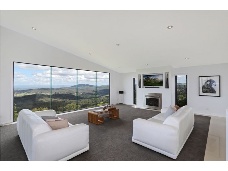 567 Mountain View Road, Maleny QLD 4552