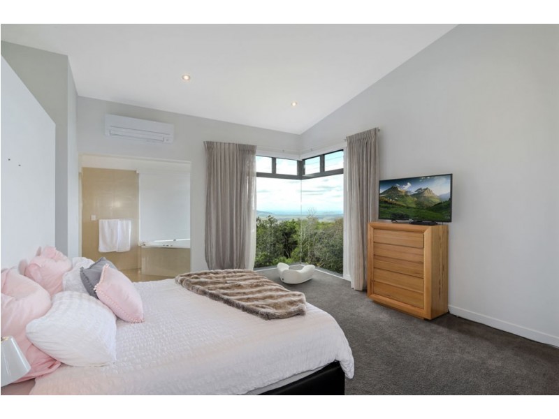 567 Mountain View Road, Maleny QLD 4552