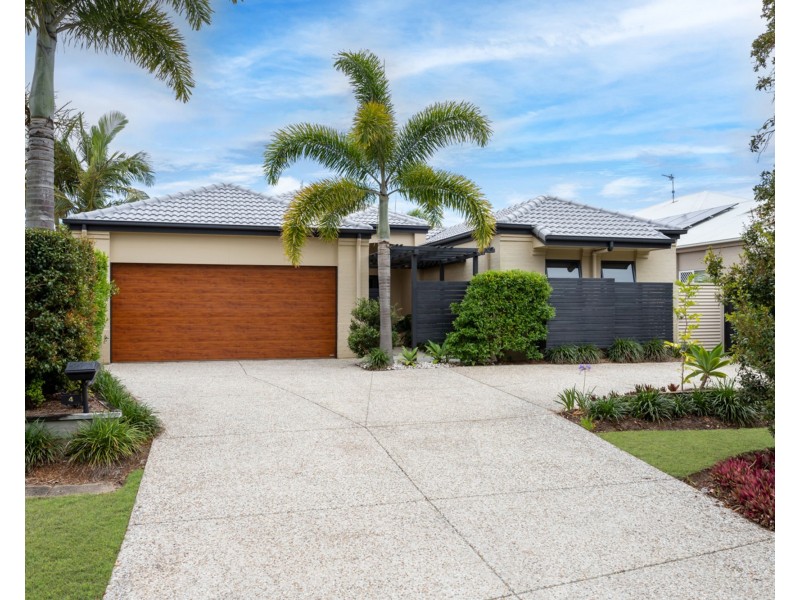 4 Majorca Place, Kawana Island QLD 4575