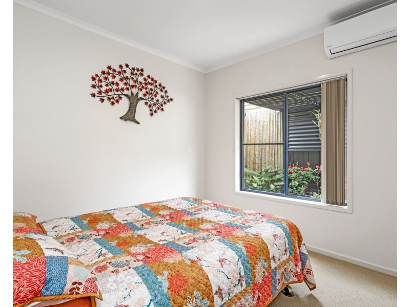 4 Majorca Place, Kawana Island QLD 4575