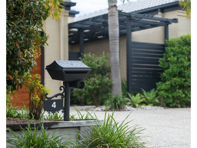 4 Majorca Place, Kawana Island QLD 4575