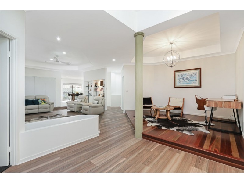 67 The Corso, Pelican Waters QLD 4551