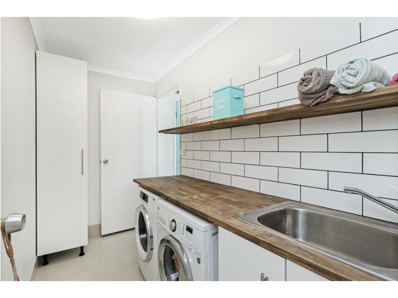 4 Palkana Drive, Warana QLD 4575