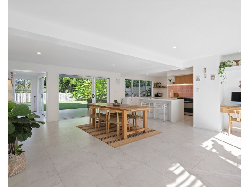 51 Moomba Street, Pacific Paradise QLD 4564