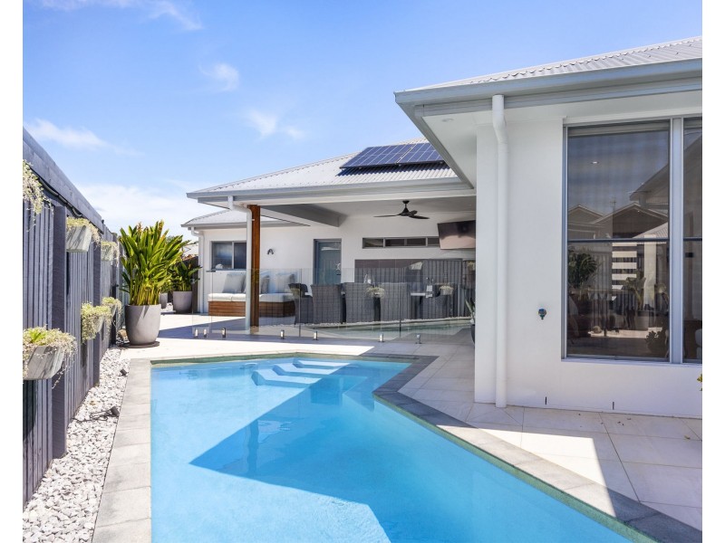 9 Breakwater Street, Peregian Beach QLD 4573