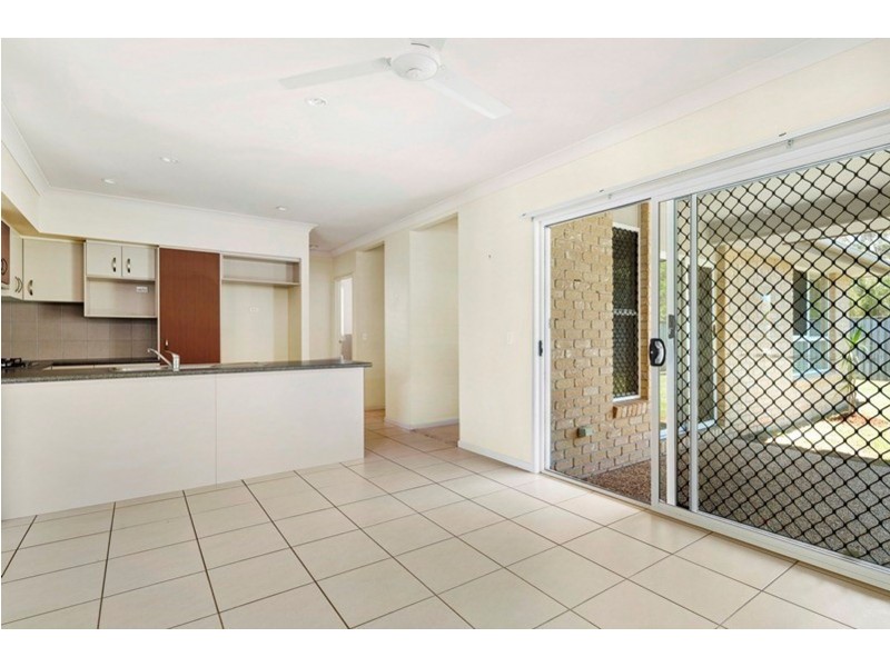 27 PARKLAND DR, Pacific Paradise QLD 4564