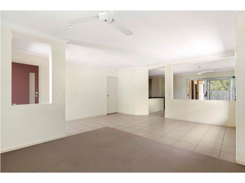 27 PARKLAND DR, Pacific Paradise QLD 4564