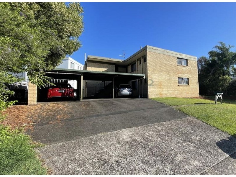 4/2 BAROOGA CRESCENT, Mooloolaba QLD 4557