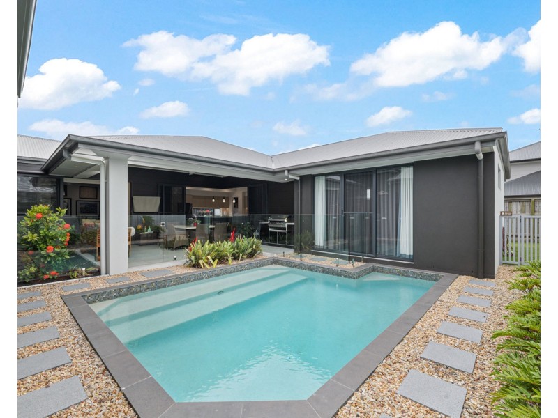 37 Waderbird Crescent, Pelican Waters QLD 4551