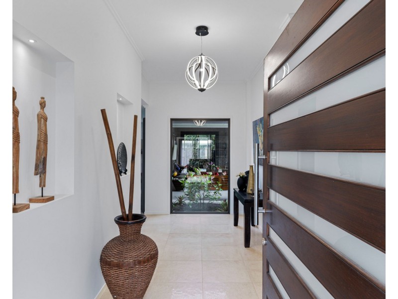 37 Waderbird Crescent, Pelican Waters QLD 4551