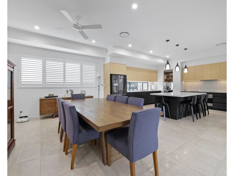 37 Waderbird Crescent, Pelican Waters QLD 4551