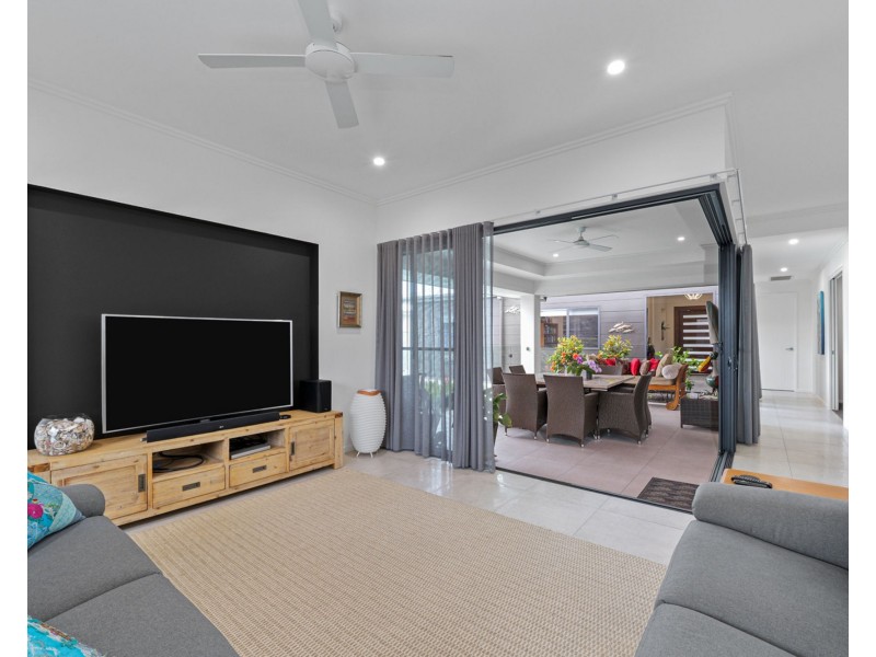 37 Waderbird Crescent, Pelican Waters QLD 4551