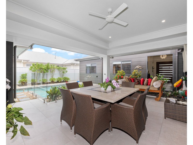37 Waderbird Crescent, Pelican Waters QLD 4551