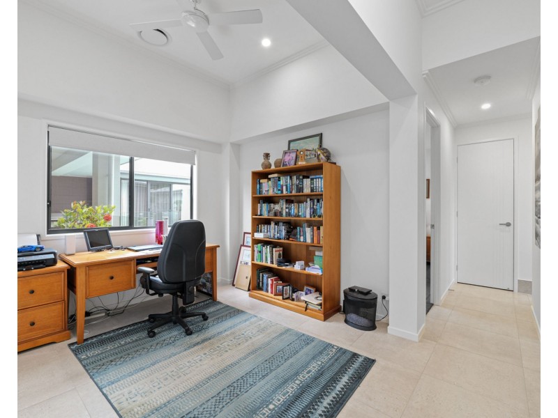 37 Waderbird Crescent, Pelican Waters QLD 4551