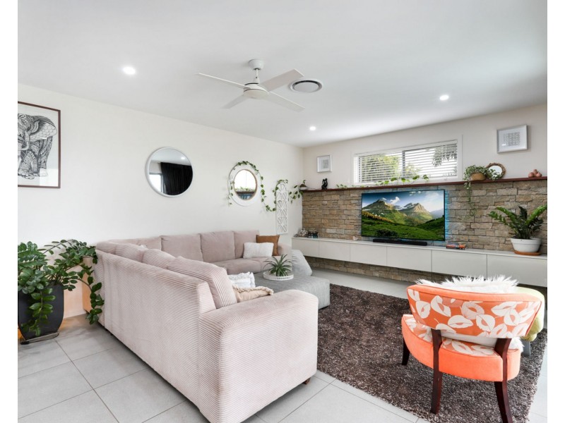 9 Warrego Drive, Pelican Waters QLD 4551