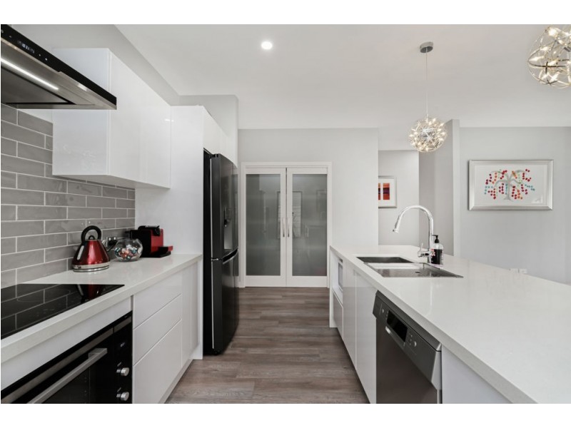 5 Warrego Drive, Pelican Waters QLD 4551