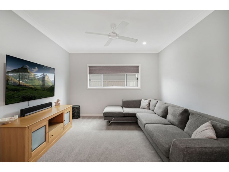 5 Warrego Drive, Pelican Waters QLD 4551