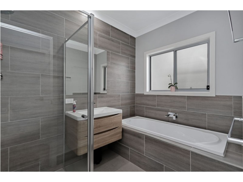 5 Warrego Drive, Pelican Waters QLD 4551