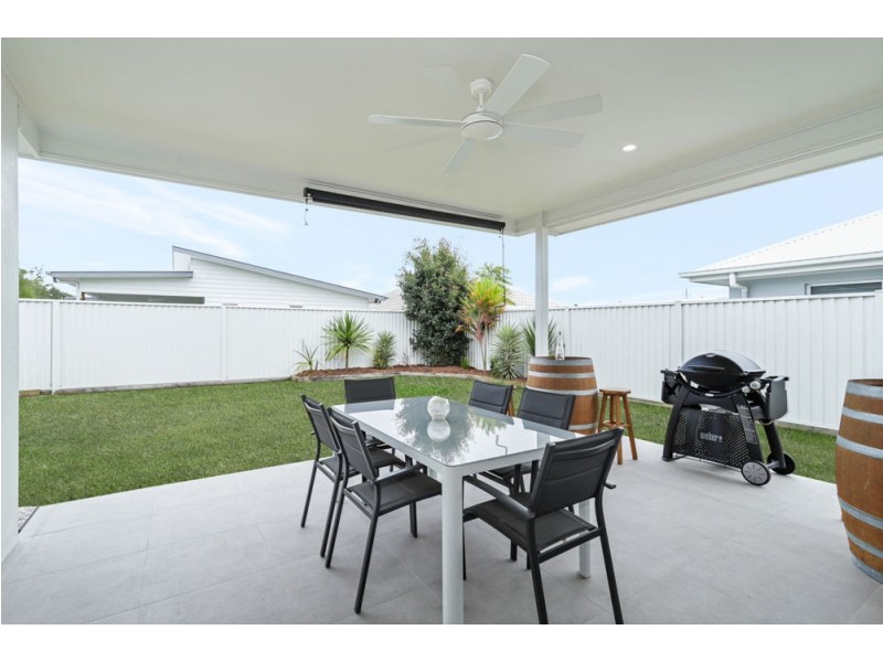 5 Warrego Drive, Pelican Waters QLD 4551