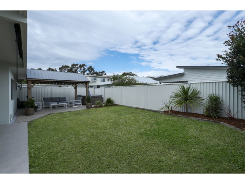 5 Warrego Drive, Pelican Waters QLD 4551
