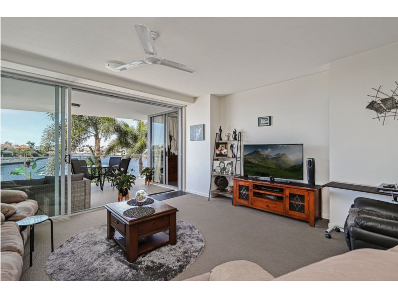 20/51 Grand Parade, Kawana Island QLD 4575