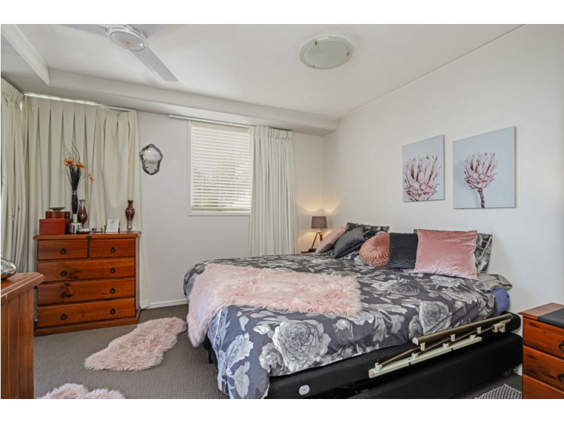 20/51 Grand Parade, Kawana Island QLD 4575