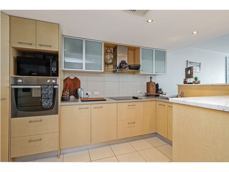 20/51 Grand Parade, Kawana Island QLD 4575