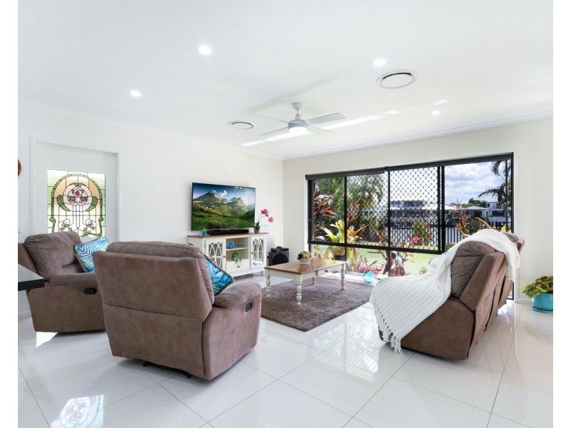 23 Godwin Place, Pelican Waters QLD 4551