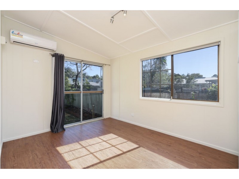 34 Jones Street, Mooloolah Valley QLD 4553